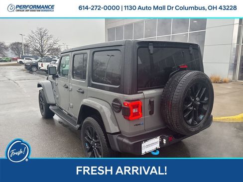 Used 2022 Jeep Wrangler Unlimited Sahara w/ Cold Weather Group image 6