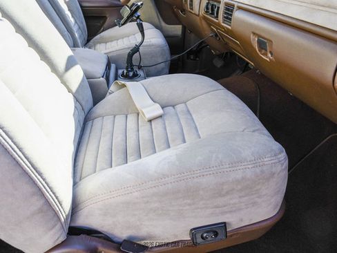 Used 1994 Ford Bronco Eddie Bauer image 46