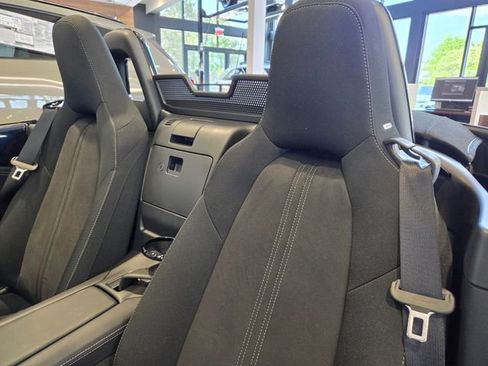 New 2026 MAZDA MX-5 Miata Club w/ Interior Package RWD image 6