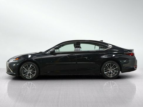 Used 2025 Lexus ES 300h FWD image 2