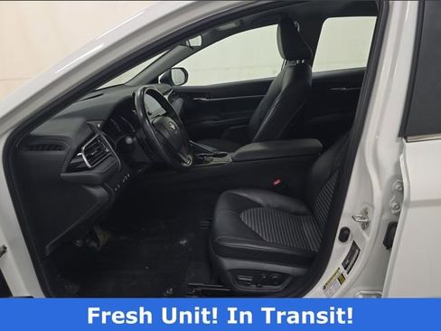 Used 2023 Toyota Camry SE FWD image 5