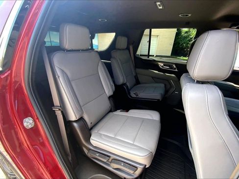Used 2026 GMC Yukon Elevation AWD/4WD image 24