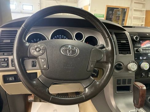 Used 2011 Toyota Tundra Limited w/ Memory Pkg AWD/4WD image 21