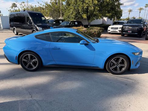 Used 2024 Ford Mustang Premium image 6