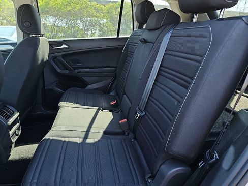 Used 2023 Volkswagen Tiguan S image 15