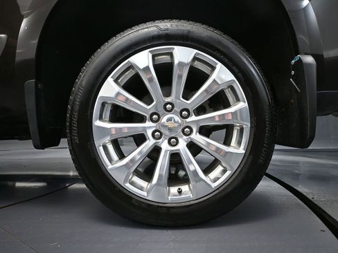 Used 2020 Chevrolet Silverado 1500 High Country image 13