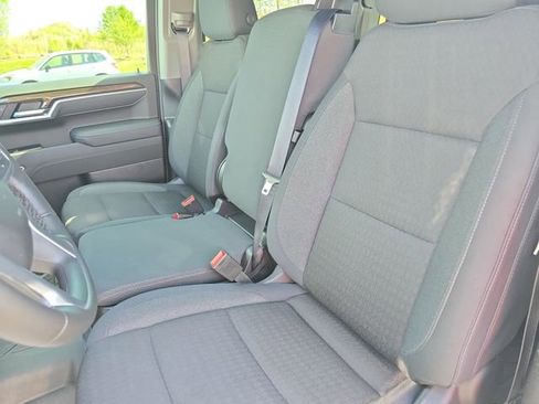 Used 2026 Chevrolet Silverado 1500 RST w/ RST Select Package image 15