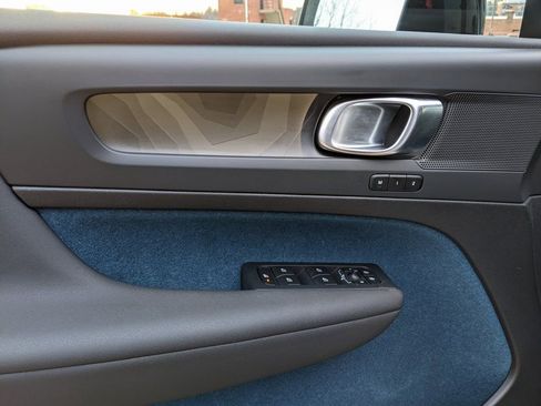 Certified 2024 Volvo XC40 Recharge Plus image 10