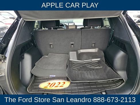 Certified 2022 Ford Escape SE w/ SE Sport Appearance Package image 12