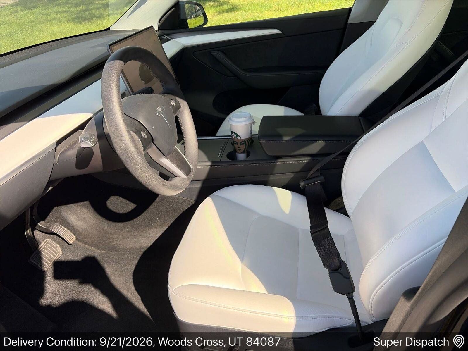 Used 2024 Tesla Model Y Long Range AWD/4WD image 2