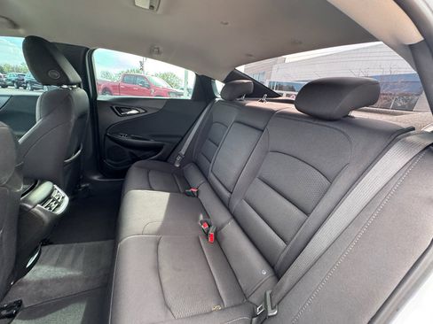 Used 2022 Chevrolet Malibu LT FWD image 22