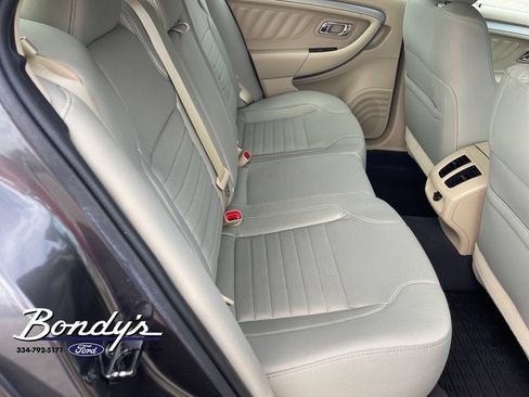 Used 2019 Ford Taurus SE FWD image 16