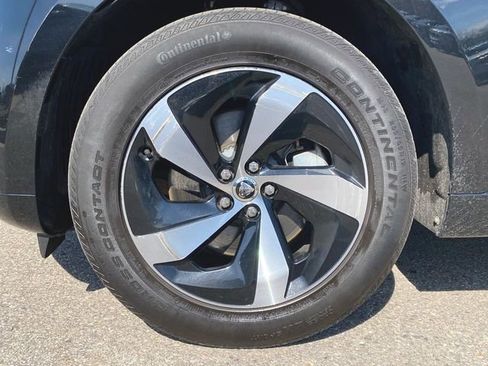 Used 2024 Jaguar F-PACE R-Dynamic S image 34