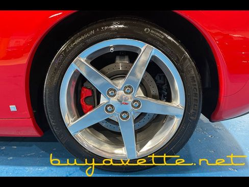 Used 2006 Chevrolet Corvette Coupe w/ Preferred Equipment Group RWD image 12