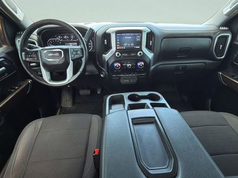 Used 2021 GMC Sierra 1500 Elevation w/ X31 Off-Road Package AWD/4WD image 17