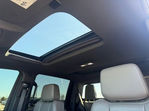 Used 2025 Chevrolet Silverado 2500 ZR2 w/ Technology Package image 20