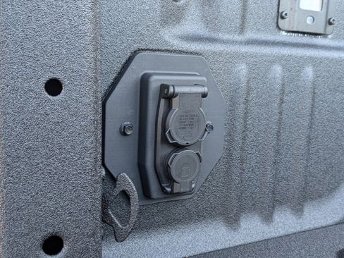 New 2025 Ford F250 Lariat w/ Lariat Ultimate Package image 13