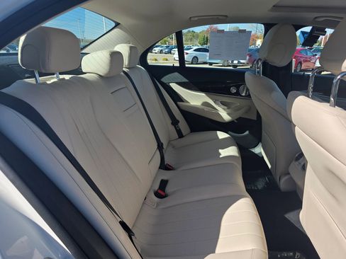 Used 2018 Mercedes-Benz E 300 image 6