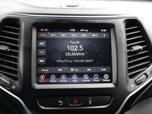 Used 2021 Jeep Cherokee Latitude Lux w/ Comfort/Convenience Group AWD/4WD image 23