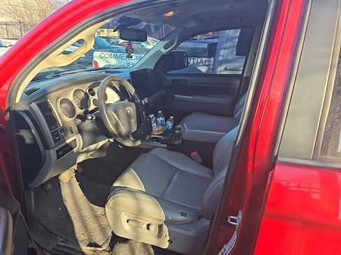 Used 2012 Toyota Tundra 4x4 Double Cab image 6