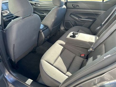 Used 2024 Nissan Altima 2.5 SV image 31