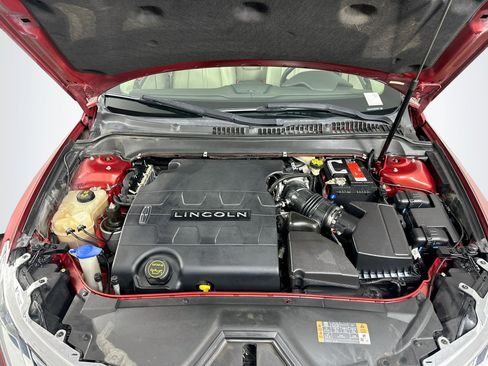 Used 2016 Lincoln MKZ FWD image 32