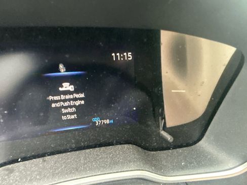 Used 2020 Toyota Corolla XLE image 9