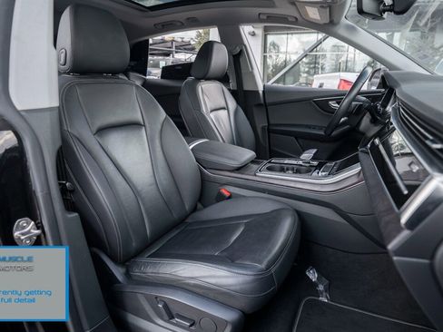 Used 2021 Audi Q8 Premium w/ Black Optic Package image 12