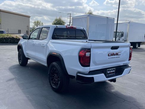 New 2026 GMC Canyon Elevation image 7