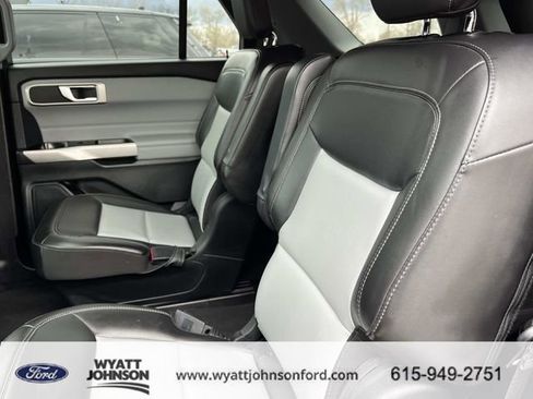 Certified 2022 Ford Explorer XLT w/ Equipment Group 202A AWD/4WD image 22