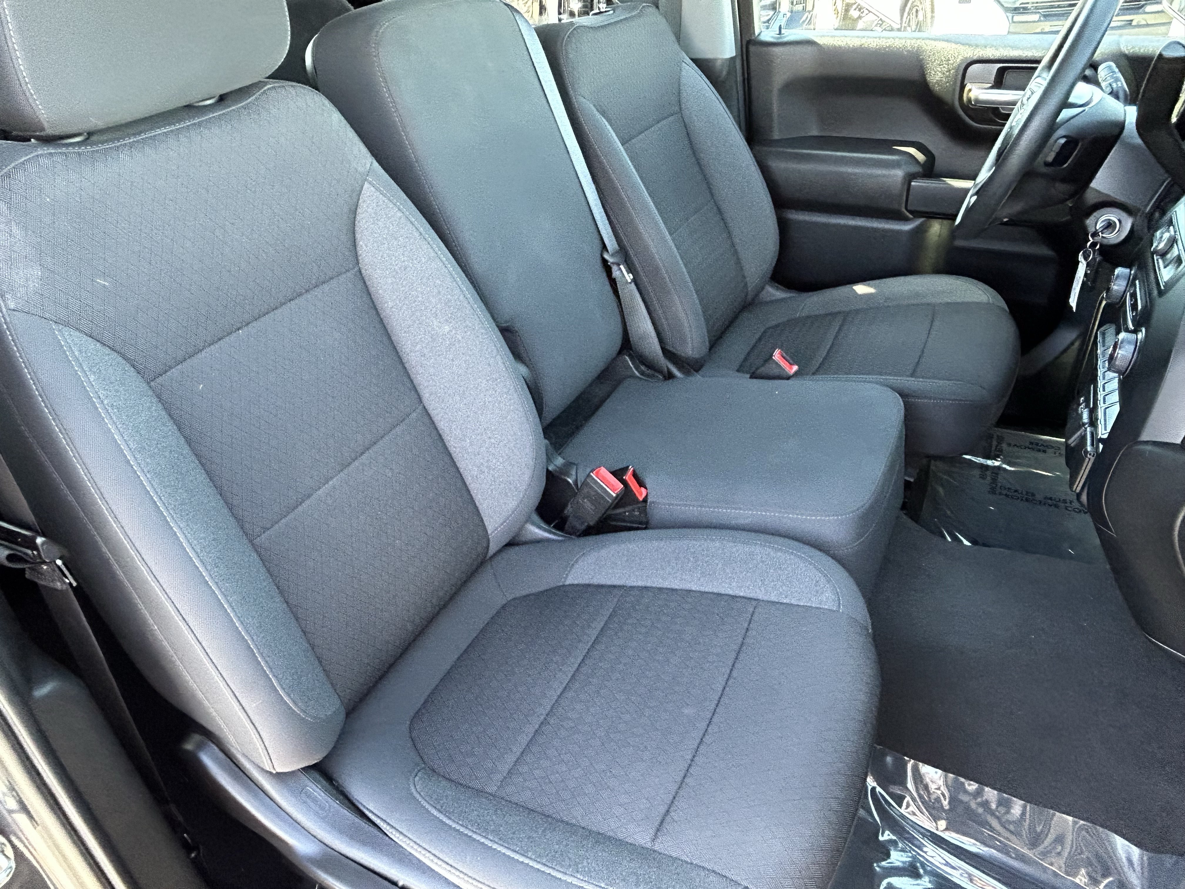 Used 2022 Chevrolet Silverado 1500 Custom w/ Safety Confidence Package AWD/4WD image 12