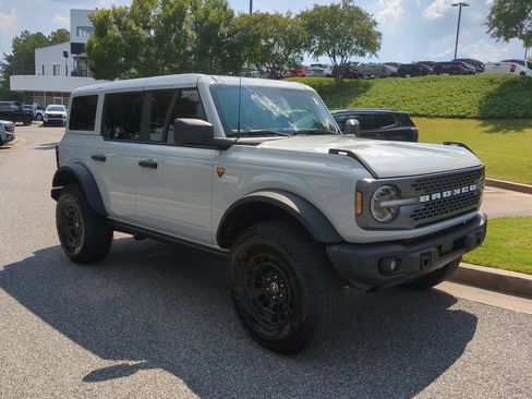 Used 2026 Ford Bronco Badlands AWD/4WD image 2