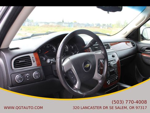 Used 2011 Chevrolet Suburban LT AWD/4WD image 9
