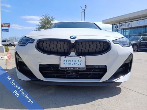 Used 2023 BMW 230i Coupe w/ M Sport Package image 2