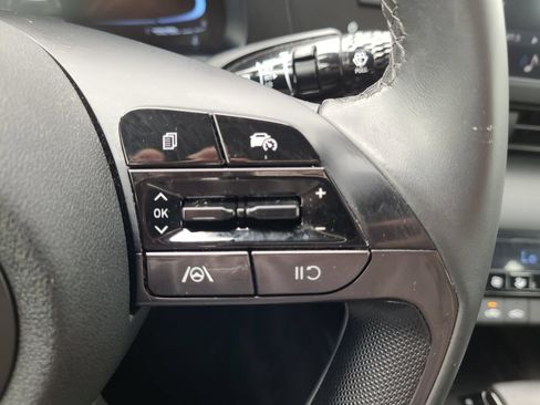 Used 2025 Hyundai Elantra Sport FWD image 23