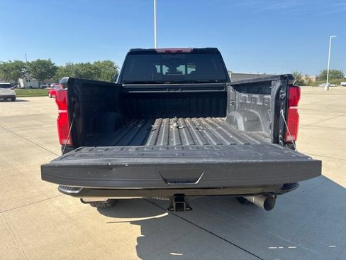 Used 2024 Chevrolet Silverado 2500 High Country w/ Technology Package AWD/4WD image 33