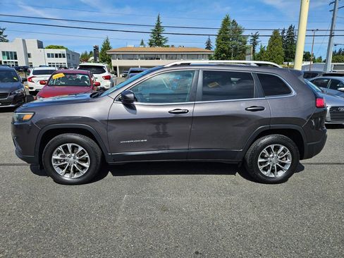 Used 2019 Jeep Cherokee Latitude Plus AWD/4WD image 7