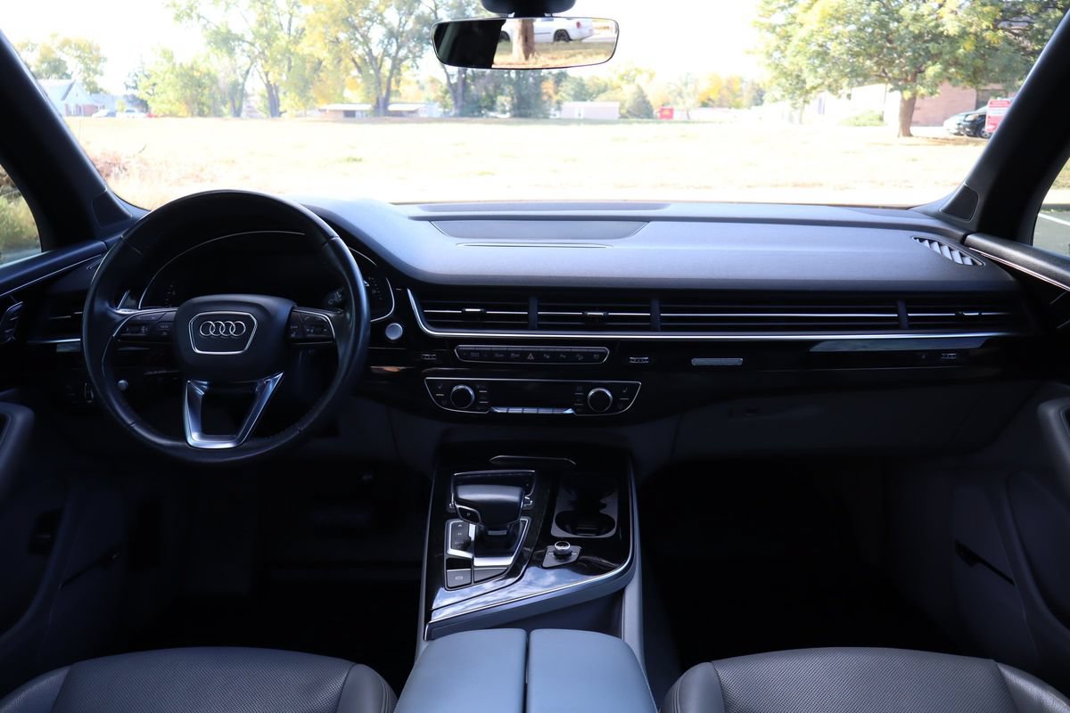Used 2019 Audi Q7 3.0T Prestige w/ Prestige Package AWD/4WD image 16