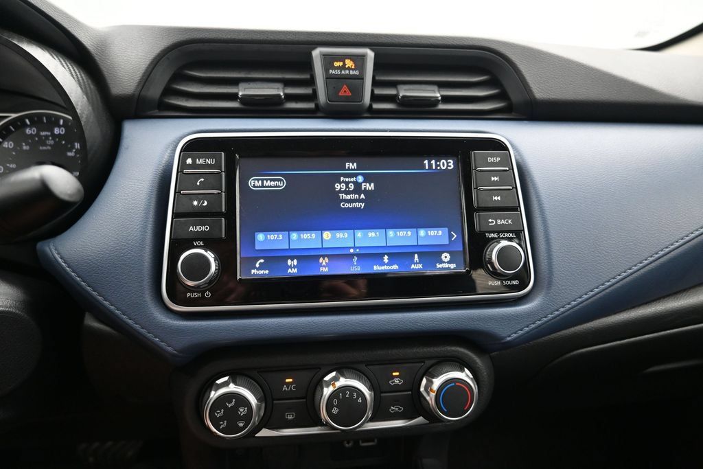 Used 2025 Nissan Versa SV FWD image 15