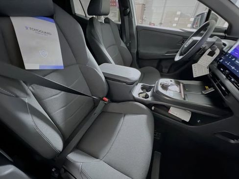 New 2026 Toyota C-HR AWD/4WD image 27