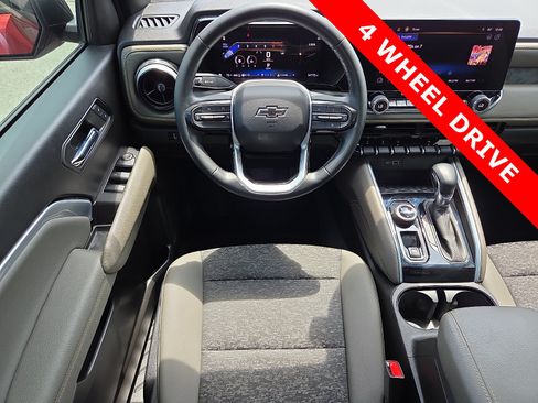 Used 2024 Chevrolet Colorado ZR2 w/ Safety Package AWD/4WD image 11