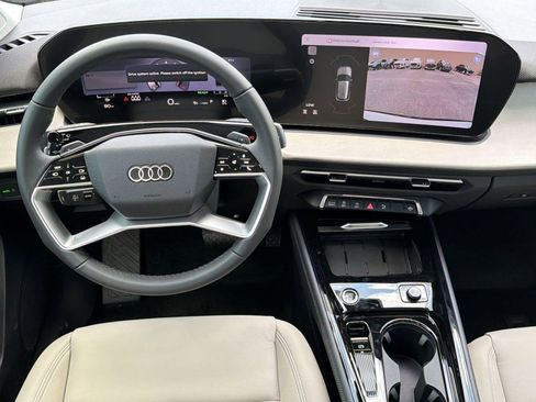 New 2026 Audi Q3 quattro 2.0T AWD/4WD image 25