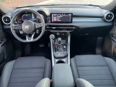 Used 2024 Alfa Romeo Tonale Ti image 11