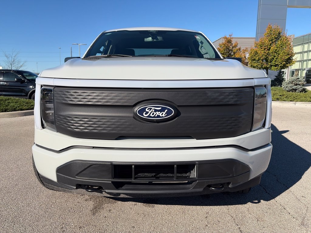 Used 2024 Ford F150 Lightning XLT AWD/4WD image 2