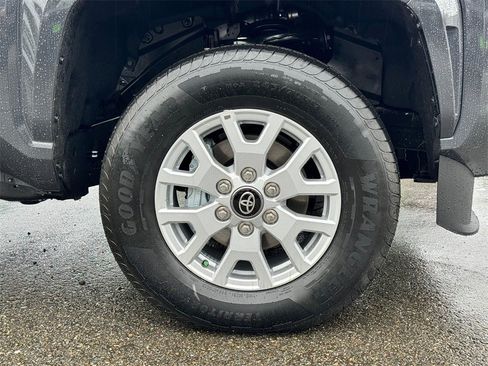 New 2026 Toyota Tacoma SR5 image 9