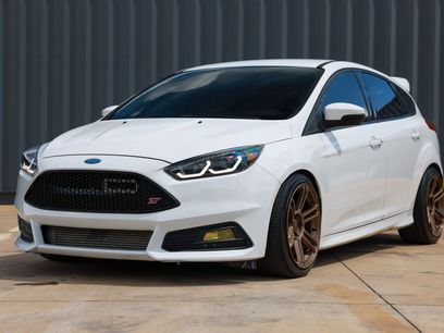 Used 2017 Ford Focus ST