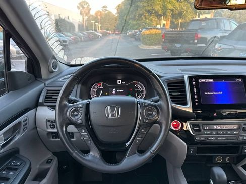 Used 2019 Honda Ridgeline RTL-E image 17