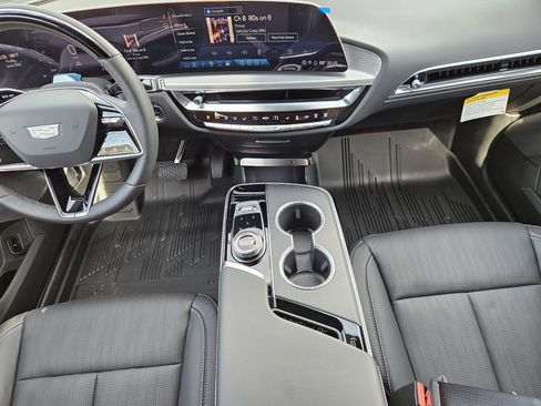 New 2025 Cadillac Lyriq Sport image 16