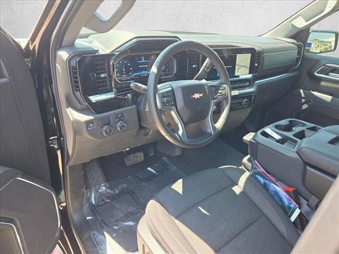 Used 2024 Chevrolet Silverado 1500 LT RWD image 10