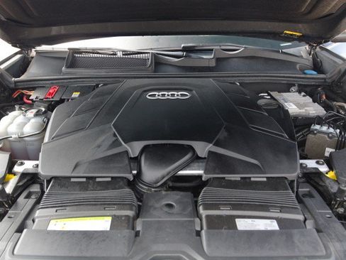 Used 2021 Audi Q8 Premium AWD/4WD image 12